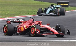 Leclerc, malinteso in radio con l'ingegnere: «Cosa diavolo significa? Non capisco» - Leclerc e i problemi di comunicazione con l'ingegnere: «Non capisco»