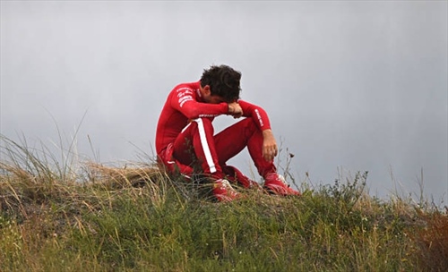Leclerc è stato graziato dalla FIA: la contraddizione nei documenti  - Leclerc è stato graziato dalla FIA: la contraddizione nei documenti 