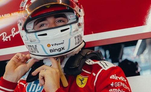 Leclerc non ci sta: «Mercedes trova potenza extra, noi no»