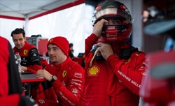 Leclerc-Sainz, duro lavoro per l'obiettivo iridato. E i due lanciano un altro ottimo segnale - Leclerc-Sainz, duro lavoro per l'obiettivo Mondiale. E i due lanciano un ottimo segnale