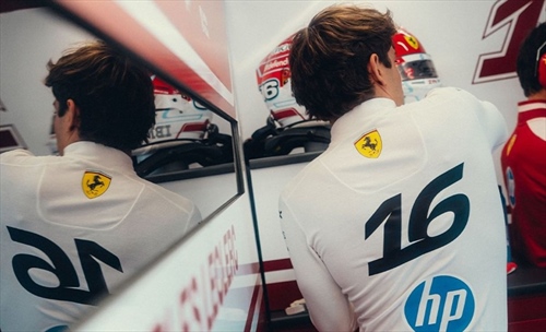 Leclerc torna in prima fila: «Sono felice, il feeling è migliorato»