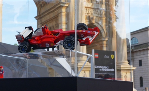 LEGO accende la passione anche fuori pista: continuano le attività tra Monza e Milano