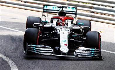 Lewis vince la battaglia con Bottas per la Pole - Lewis vince la battaglia con Bottas per la Pole