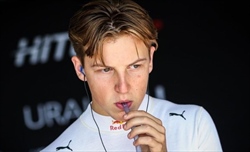 Liam Lawson pronto alla sfida di Austin: debutto da titolare tra difficoltà e pressioni