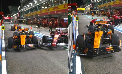 LIVE - Prove Libere 2 GP Singapore 2025 - LIVE - Prove Libere 2 GP Singapore 2025