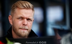 Magnussen deluso: Hard scelta azzardata, ma la nostra gara è stata rovinata dalla Safety Car - Magnussen 