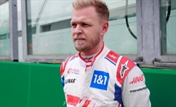 Magnussen accusa Hamilton via radio per l'incidente: «Mi ha fatto impazzire». Poi ritratta - Magnussen accusa