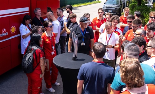Maranello in festa per Charles Leclerc, Serra e Gualtieri radunano la GeS - Maranello in festa per Charles Leclerc, Serra e Gualtieri radunano la GeS