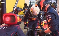 Marko sul doppio stop Red Bull: Individuato il problema, non la causa. Max? Arrabbiarsi è inutile - Marko sul doppio stop Red Bull: Individuato il problema, non la causa. Max? Arrabbiarsi è inutile