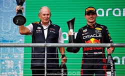 Red Bull, Verstappen-Perez. Parla Marko: «Max è incontrollabile...» - Marko sulla battaglia tra Perez e Verstappen a Jeddah: «Max è incontrollabile»