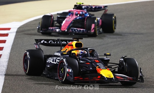 Max limita i danni e Tsunoda centra la top ten, ma a Milton Keynes c'è aria di crisi - Max limita i danni e Tsunoda centra la top ten, ma a Milton Keynes c'è aria di crisi
