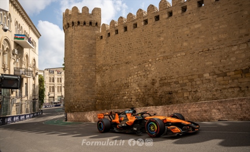 McLaren a caccia della Mercedes: fiancate rivoluzionate a Baku e non solo