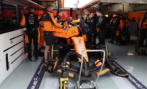 McLaren a caccia di Mercedes e Ferrari: auto completamente nuova e concetti copiati