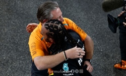McLaren, Brown: «Il titolo sarà un discorso tra noi e la Ferrari», gli altri hanno dei «principianti» - McLaren, Brown: «Il titolo sarà un discorso tra noi e la Ferrari», gli altri hanno dei «principianti»