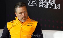 McLaren, Brown torna sulla flessione dell'ala posteriore: «Se ne stava parlando troppo» - McLaren, Brown torna sulla flessione dell'ala posteriore: «Se ne stava parlando troppo»