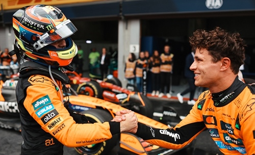 McLaren, con la terza doppietta di fila può iniziare il piano «free to race»
