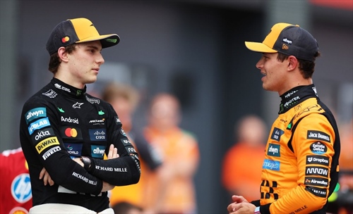 McLaren dichiara lotta libera tra Piastri e Norris: «Che vinca il migliore»