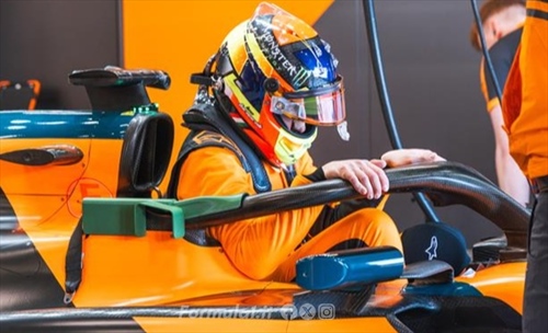 McLaren, Fornaroli accelera e punta la F1: «Sto continuando a migliorare»