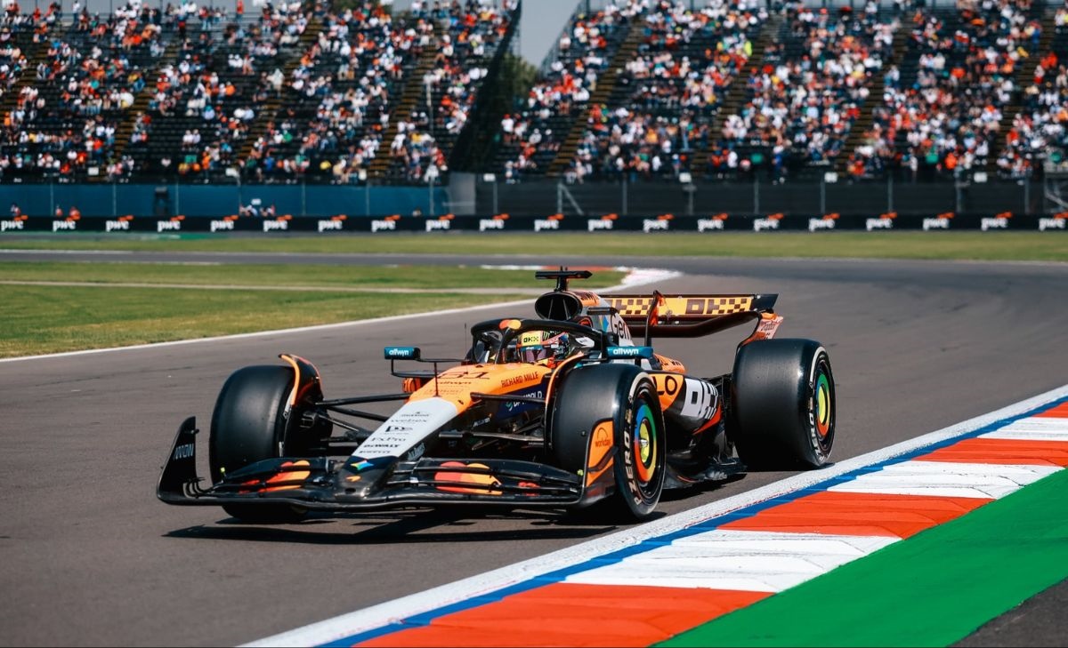 McLaren in evoluzione: Piastri legge i segnali del venerdì