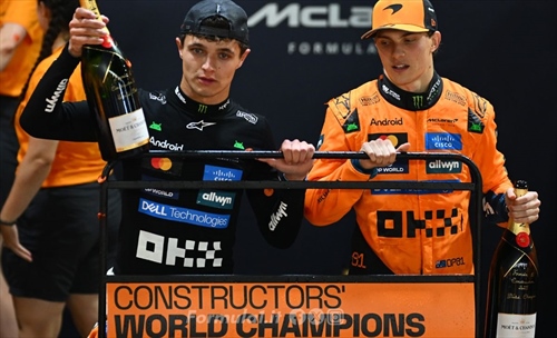 McLaren, la favola è finita. Brundle: «C'erano delle regole, basta interferire» - McLaren, la favola è finita. Brundle: «C'erano delle regole, basta interferire»