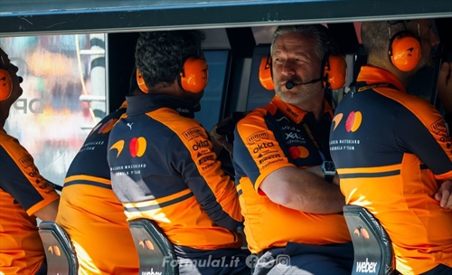 McLaren, la rinascita passa dalla papaya: i segreti di Zak Brown 