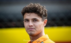 McLaren, Norris lancia un messaggio: «Lottiamo per entrambi i titoli. Obiettivo chiaro»