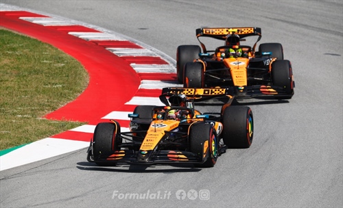 McLaren resta vigile: Norris sfrutta il caos, Piastri denuncia i limiti nei sorpassi