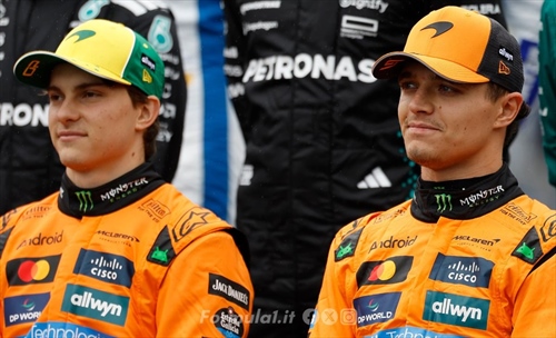 McLaren ridicola anche con una vettura dominante: il grande neo dell'esordio
