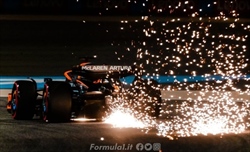 McLaren studia il passo gara, ma non senza difficoltà