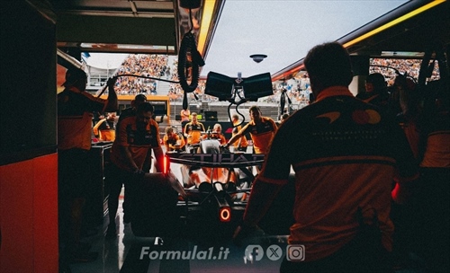 McLaren, tris complicato a Monza. Prima conferma per l'H-Wing