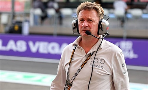 McNish ricorda Senna e svela l'insegnamento che gli ha cambiato la carriera - McNish, la lezione di Senna: «Il talento ti porta solo fino a un certo punto»