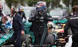 Mea culpa Mercedes: «Russell ha perso tantissimo tempo dietro Hamilton, dovevamo ascoltarlo»