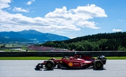 Mekies: «Duello Leclerc-Sainz? C'è un aspetto sul quale dovremo lavorare assieme ai piloti» - Mekies: «Duello Leclerc-Sainz? C'è un aspetto sul quale dovremo lavorare assieme ai piloti»