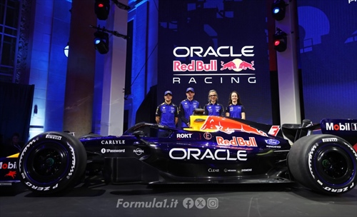 Melbourne apre la nuova F1: Verstappen, Hadjar e Mekies raccontano la sfida