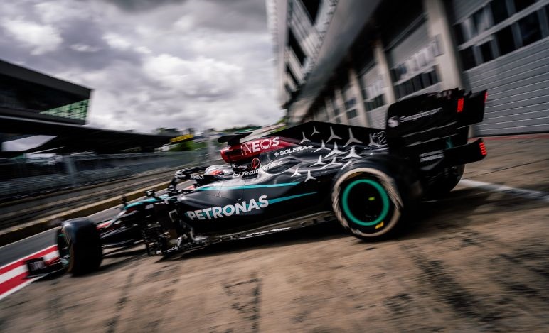 Mercedes, debutto da sogno sotto la pioggia austriaca per Kimi Antonelli