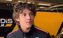 Mercedes dispersa, Turrini e l'appello paradossale a Kimi Antonelli - Mercedes dispersa, Turrini e l'appello paradossale a Kimi Antonelli