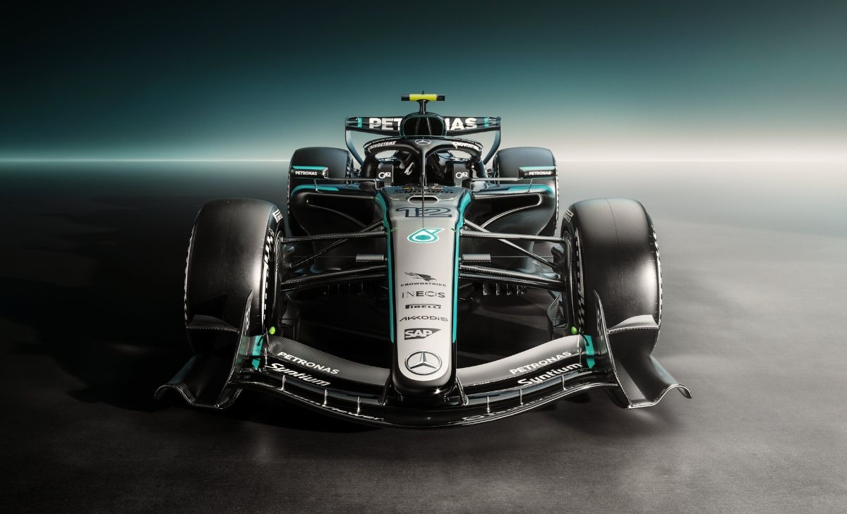 Mercedes, è tempo di riscatto: ecco la W17