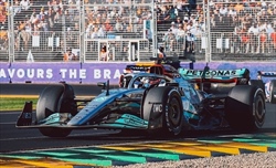 Mercedes ha corso con l'handicap in Australia: Hamilton il più penalizzato  - Mercedes ha corso con l'handicap in Australia: Hamilton il più penalizzato 