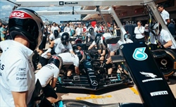 Mercedes, i problemi ai pitstop non si possono risolvere a breve