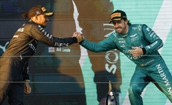 Mercedes in cerca di un pilota per il 2025. Senti Coulthard: «È ancora un gladiatore» - Mercedes in cerca di un pilota per il 2025. Senti Coulthard: «È ancora un gladiatore»