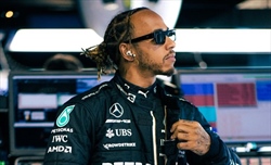 Mercedes in confusione, Hamilton: «Nessun miglioramento, vettura difficile...»