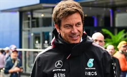 Mercedes, in Germania sono sicuri: Toto Wolff ha scelto il successore di Lewis Hamilton - Mercedes, in Germania sono sicuri: Toto Wolff ha scelto il successore di Lewis Hamilton