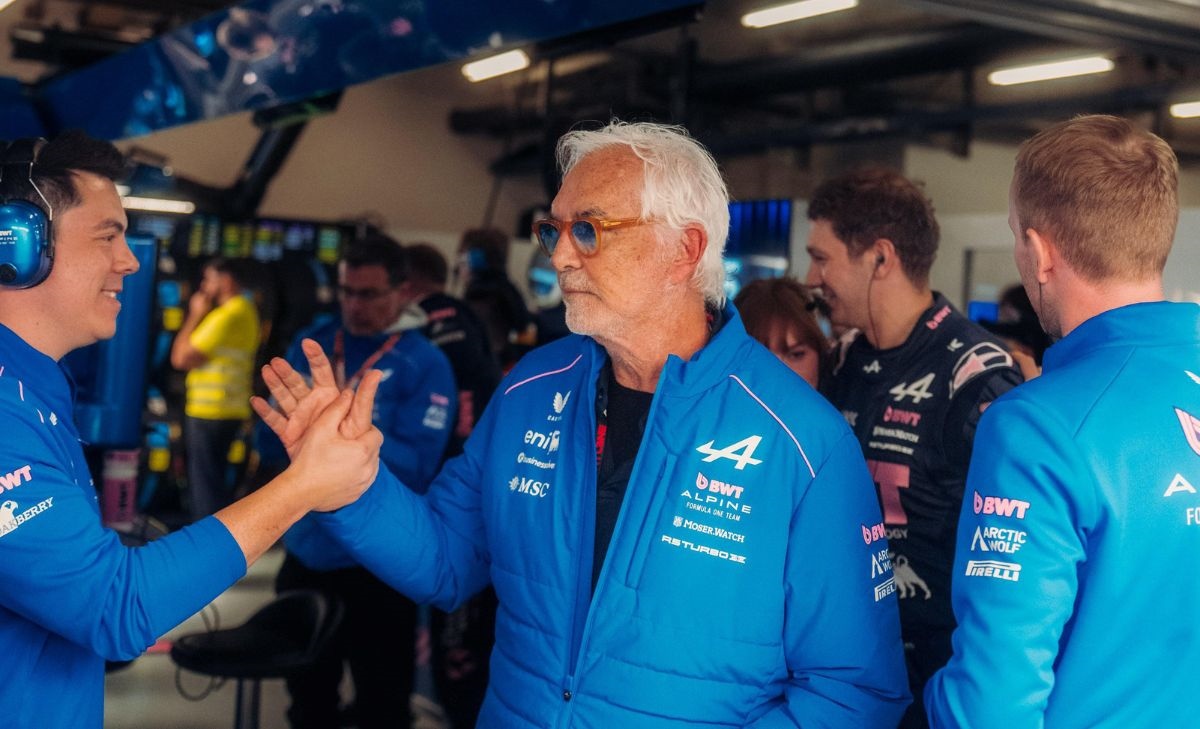 Mercedes interessata all’Alpine. Semi-acquisizione senza rischi, parola di Briatore