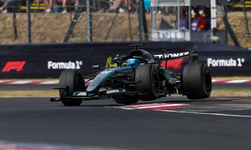 Mercedes: predicare bene e partire male - Mercedes Partenze