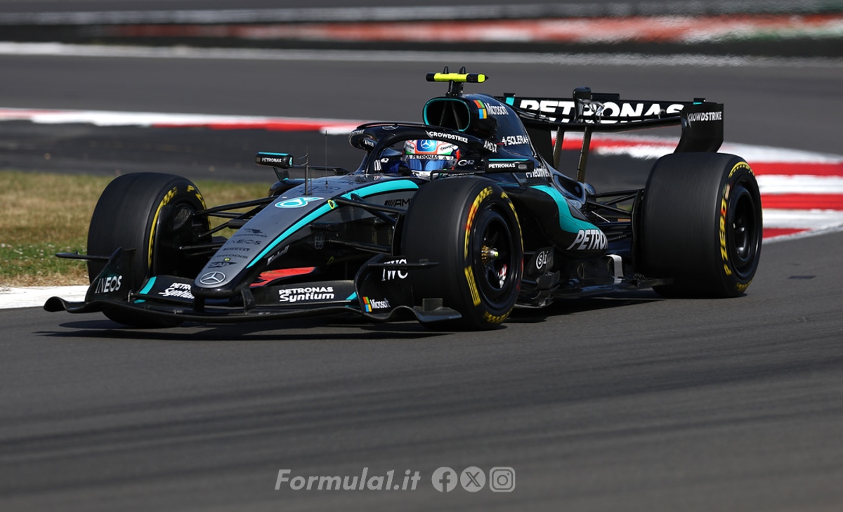 Mercedes rischia la squalifica: svelato il trucco di Silverstone