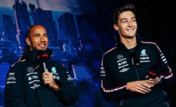 Mercedes, Russell: «Qui per vincere il Mondiale. Hamilton? Mi ha salvato...» - Mercedes, Russell: «Sono qui per vincere un mondiale, non solo i GP» E su Hamilton...