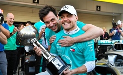 Mercedes - Se fosse Bottas il sostituto di Hamilton? Il finnico mette le condizioni