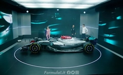 Mercedes, svelata la W13: tutte le immagini - Mercedes, svelata la W13: tutte le immagini