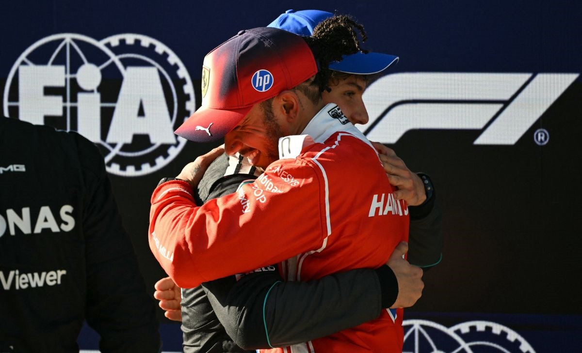 Mercedes tra passato e futuro: Hamilton incorona Kimi, Wolff si commuove