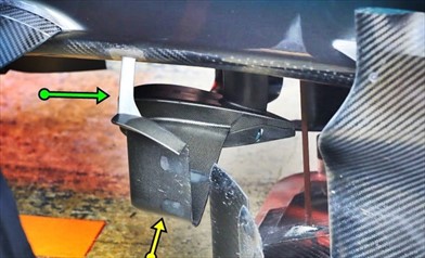 MERCEDES W08: la BatWing è ora collegata al telaio - MERCEDES W08: la BatWing Ã¨ ora collegata al telaio